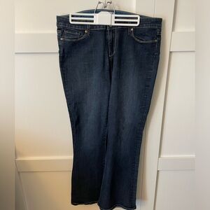 Paige Skyline Bootcut jeans, size 32